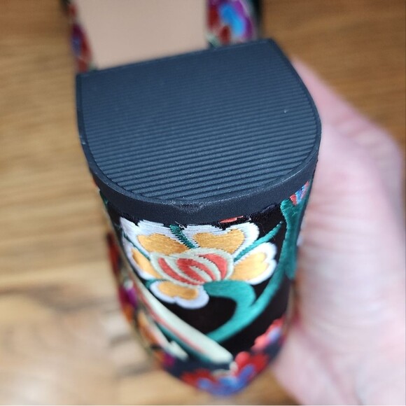 Floral Fabric Patterned Women's Block Heel Pumps Size 9 Multicolor - Picture 7 of 11